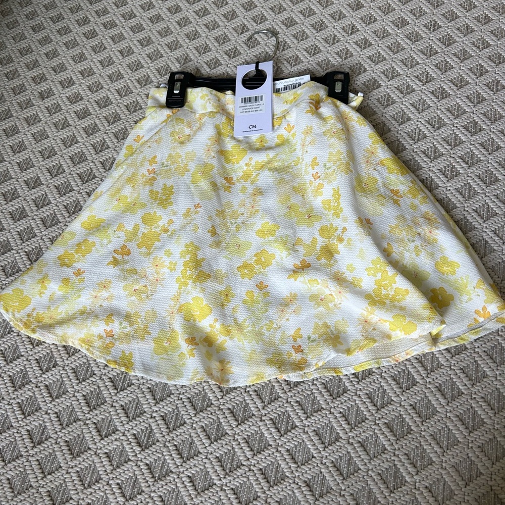 South moon under skirt